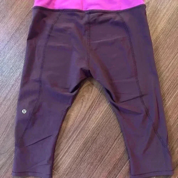 Lululemon Tight Stuff Crop Leggings Bordeaux Drama Raspberry Size 8 - Picture 2 of 6